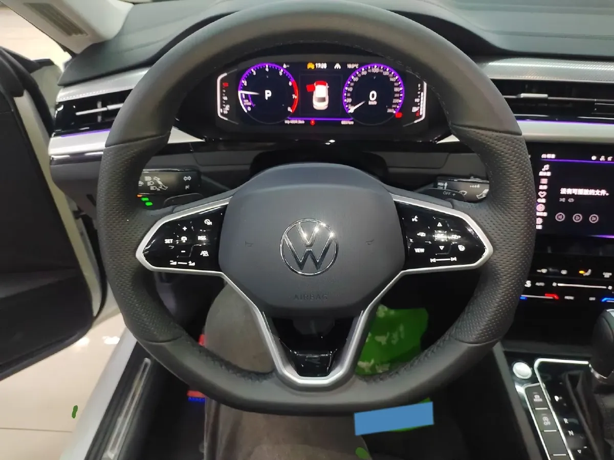 2024 Volkswagen CC 2.0T 220HP L4 7DCT,autocango,china used car exporter,china ev exporter,chinese used car exporter,chinese used ev exporter