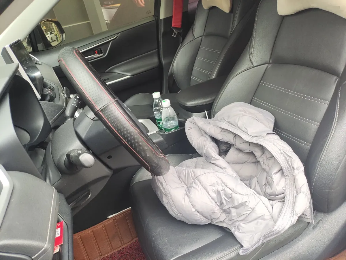 2020 Toyota Wildlander 2.0L 171HP L4 CVT,autocango,china used car exporter,china ev exporter,chinese used car exporter,chinese used ev exporter