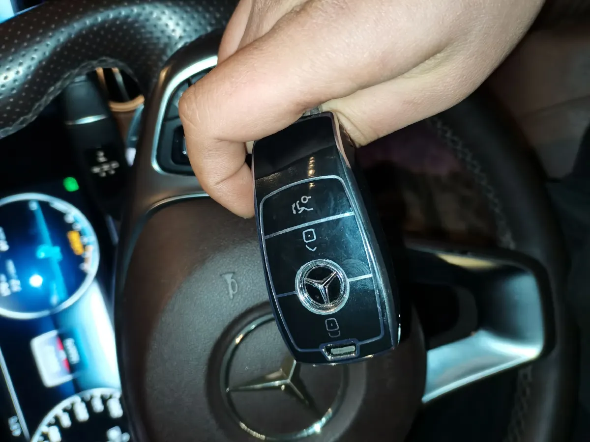 2017 Mercedes-Benz E Class 2.0T 245HP L4 9AT,autocango,china used car exporter,china ev exporter,chinese used car exporter,chinese used ev exporter