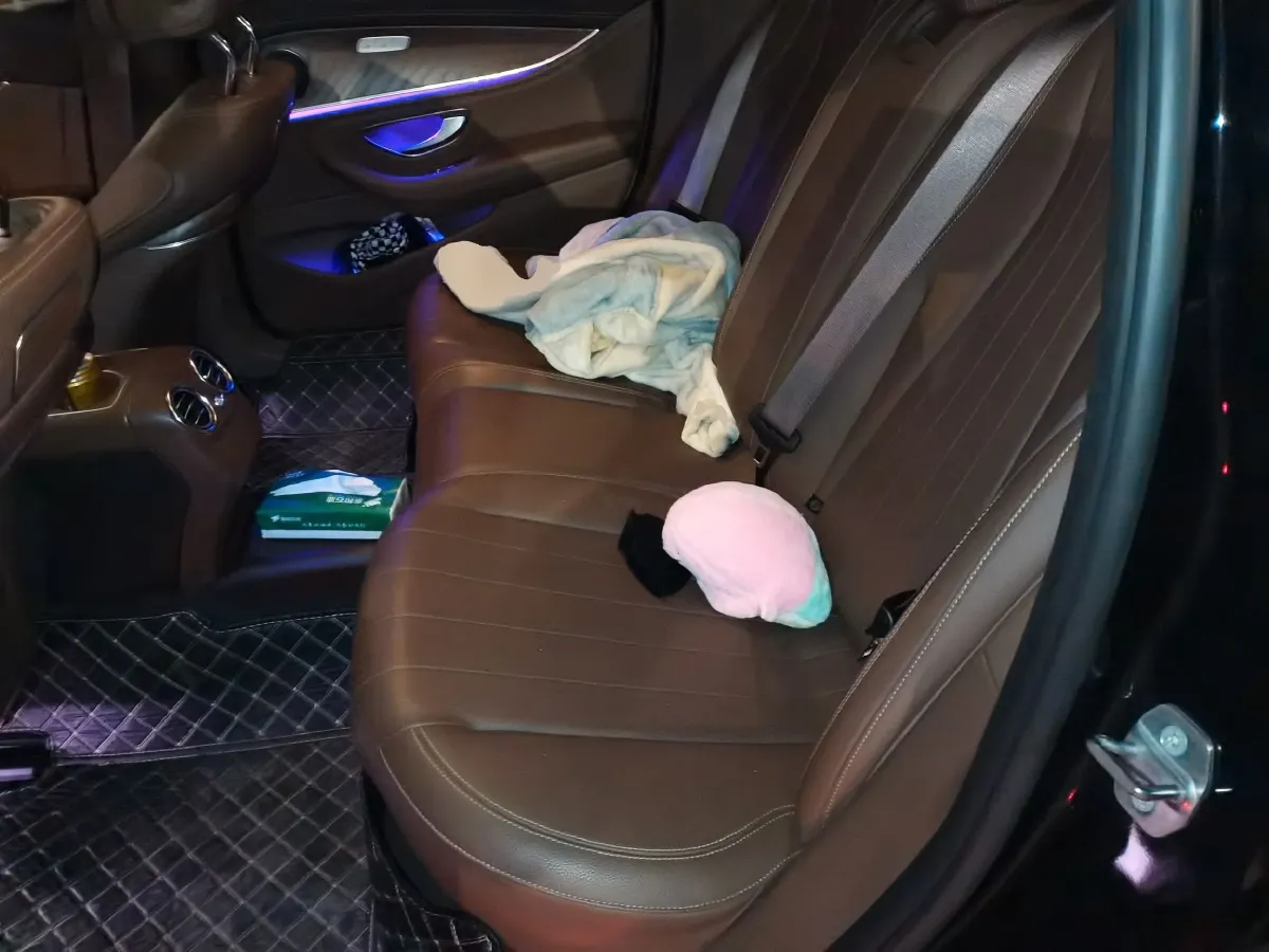 2017 Mercedes-Benz E Class 2.0T 245HP L4 9AT,autocango,china used car exporter,china ev exporter,chinese used car exporter,chinese used ev exporter