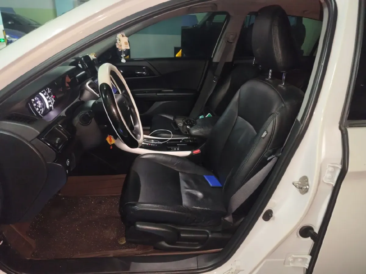 2016 Honda Accord 2.0L 155HP L4 CVT,autocango,china used car exporter,china ev exporter,chinese used car exporter,chinese used ev exporter