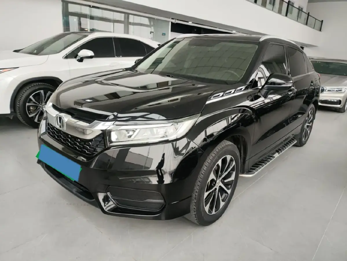 2017 Honda Avancier 1.5T 193HP L4 CVT