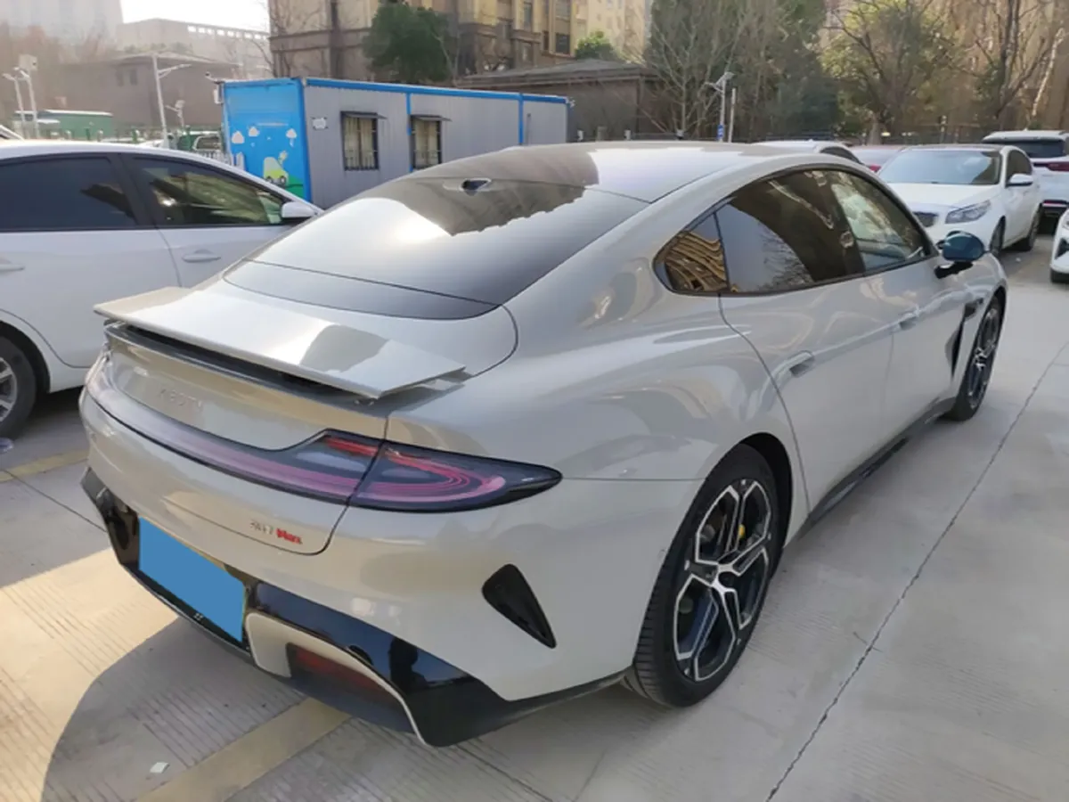 2024 MI SU7 BEV 101KWH,autocango,china used car exporter,china ev exporter,chinese used car exporter,chinese used ev exporter