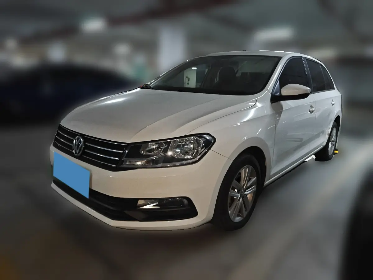 2015 Volkswagen Santana 1.6L 110HP L4 6AT