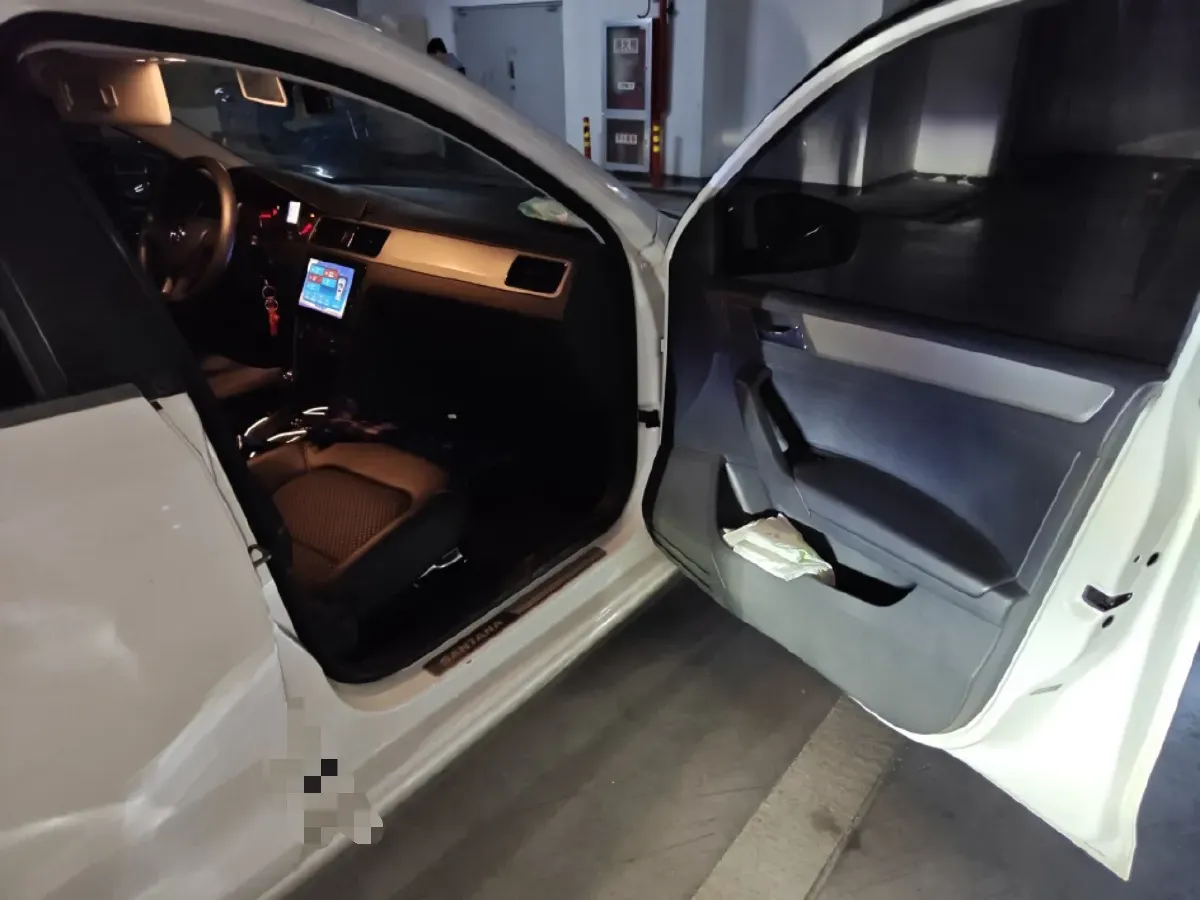 2015 Volkswagen Santana 1.6L 110HP L4 6AT,autocango,china used car exporter,china ev exporter,chinese used car exporter,chinese used ev exporter