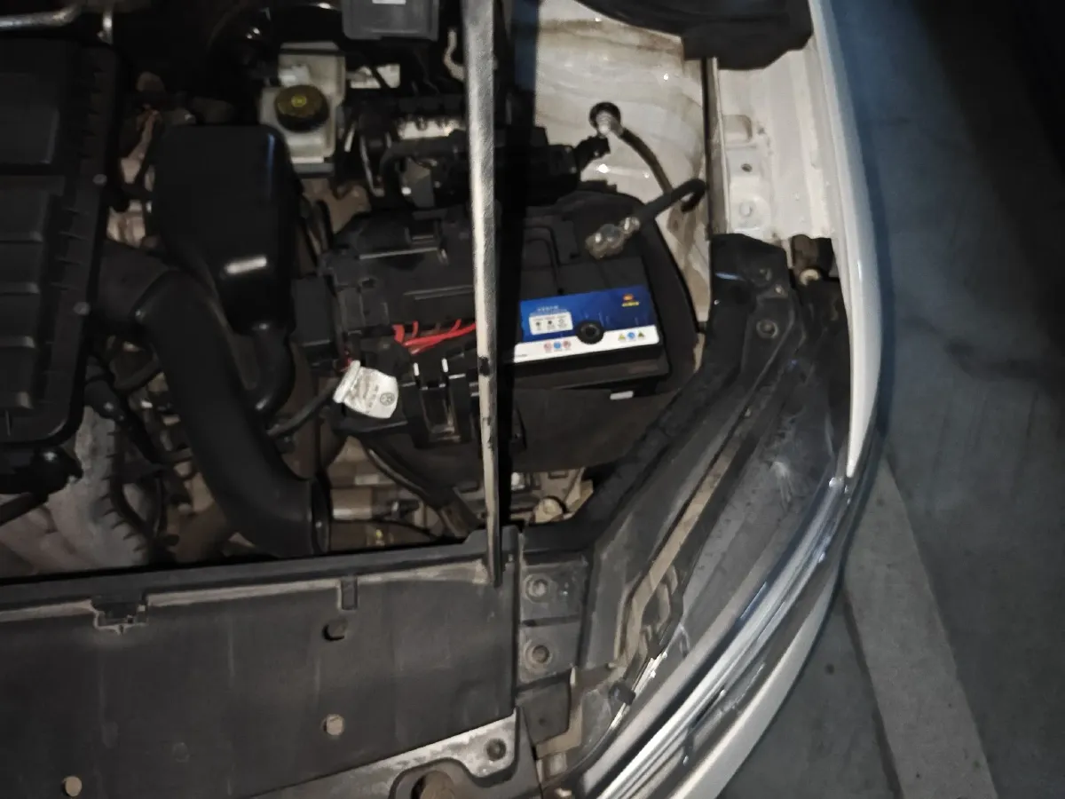 2015 Volkswagen Santana 1.6L 110HP L4 6AT,autocango,china used car exporter,china ev exporter,chinese used car exporter,chinese used ev exporter