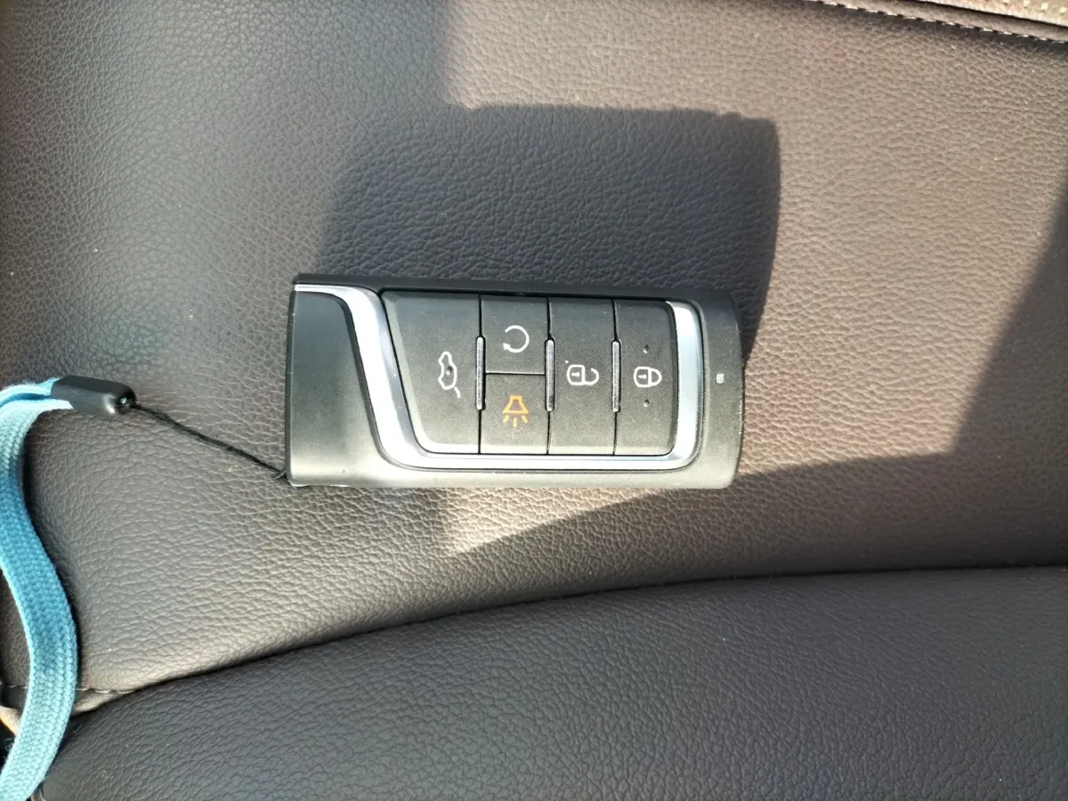 2019 GAC Trumpchi M6 1.5T 169HP L4 7DCT,autocango,china used car exporter,china ev exporter,chinese used car exporter,chinese used ev exporter