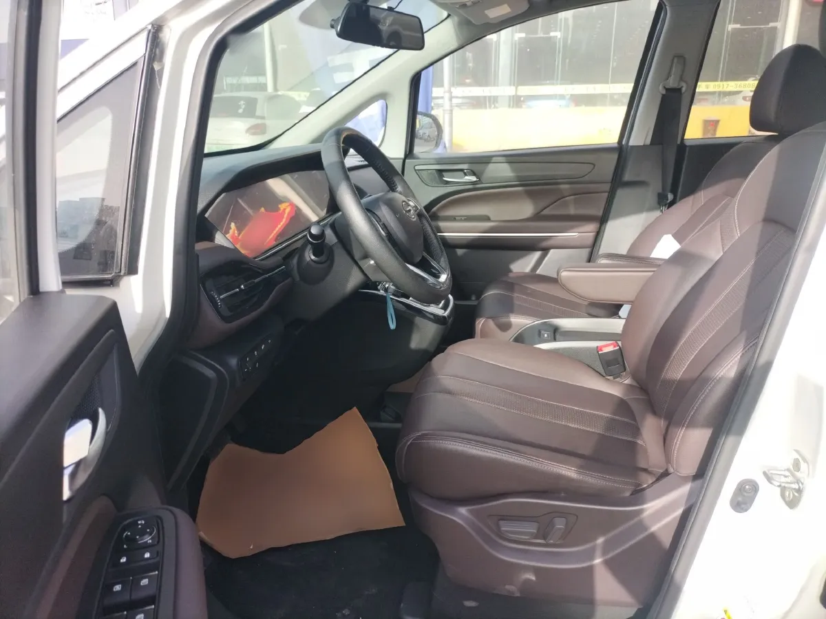 2019 GAC Trumpchi M6 1.5T 169HP L4 7DCT,autocango,china used car exporter,china ev exporter,chinese used car exporter,chinese used ev exporter