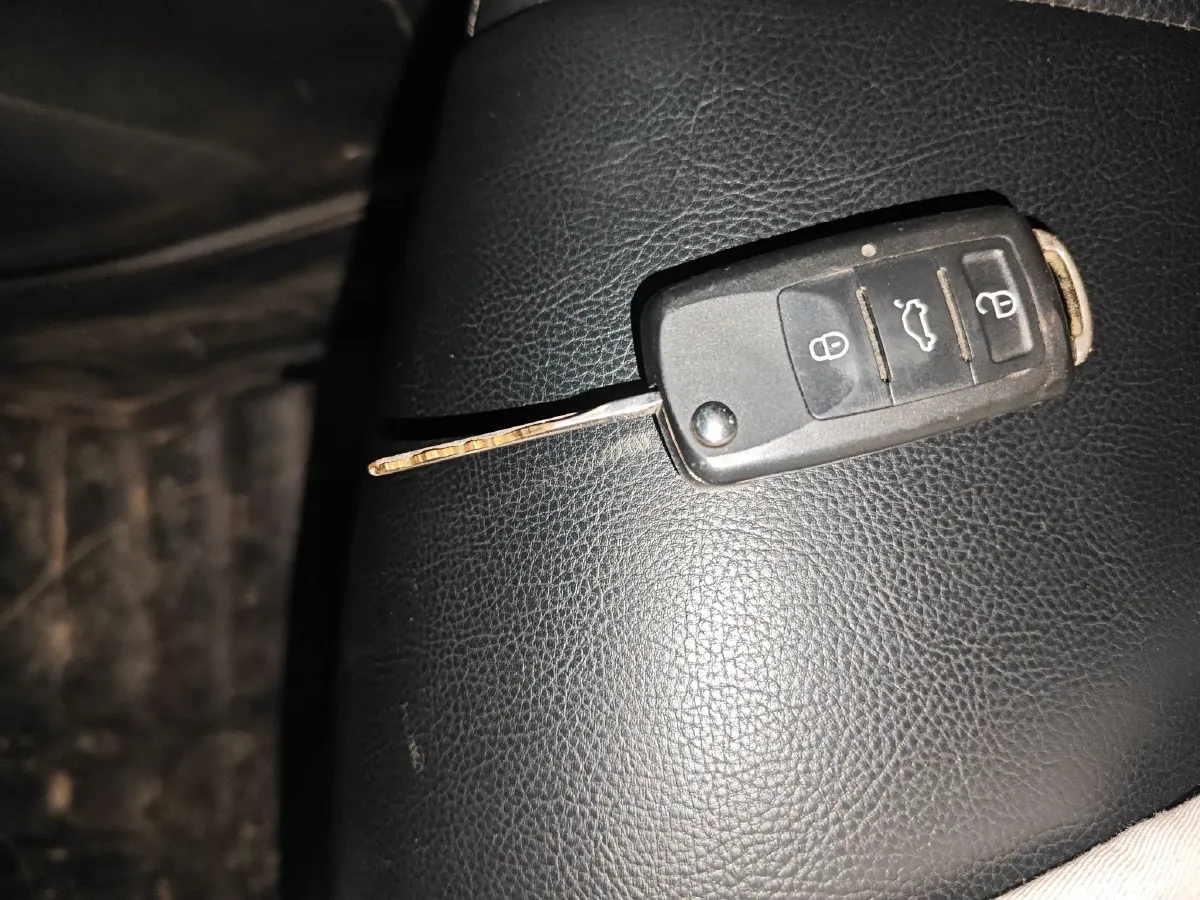 2014 Nissan Tiida 1.6L 126HP L4 CVT,autocango,china used car exporter,china ev exporter,chinese used car exporter,chinese used ev exporter