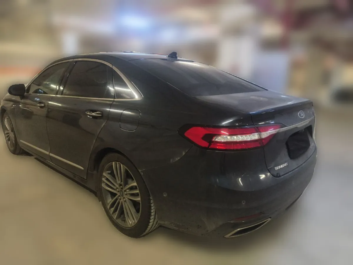 2019 Ford Taurus 2.0T 245HP L4 8AT,autocango,china used car exporter,china ev exporter,chinese used car exporter,chinese used ev exporter