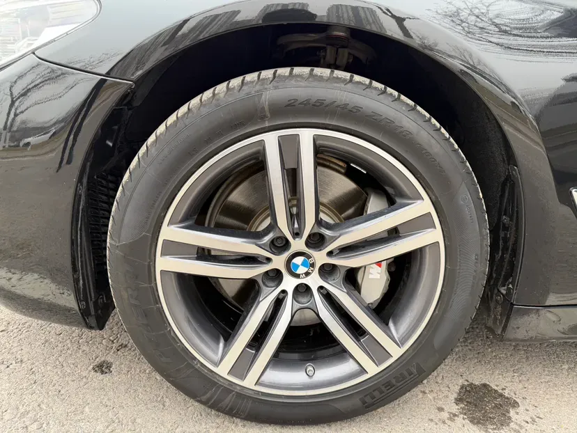 2018 BMW 5 Series 2.0T 252HP L4 8AT,autocango,china used car exporter,china ev exporter,chinese used car exporter,chinese used ev exporter