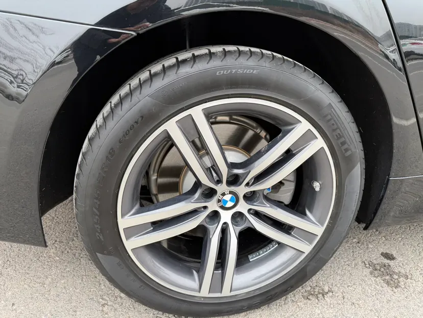 2018 BMW 5 Series 2.0T 252HP L4 8AT,autocango,china used car exporter,china ev exporter,chinese used car exporter,chinese used ev exporter