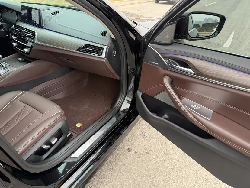 2018 BMW 5 Series 2.0T 252HP L4 8AT,autocango,china used car exporter,china ev exporter,chinese used car exporter,chinese used ev exporter