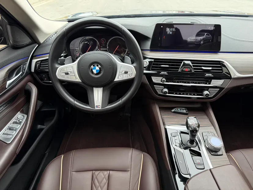 2018 BMW 5 Series 2.0T 252HP L4 8AT,autocango,china used car exporter,china ev exporter,chinese used car exporter,chinese used ev exporter