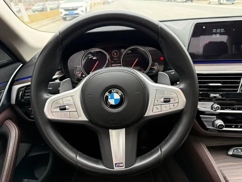 2018 BMW 5 Series 2.0T 252HP L4 8AT,autocango,china used car exporter,china ev exporter,chinese used car exporter,chinese used ev exporter