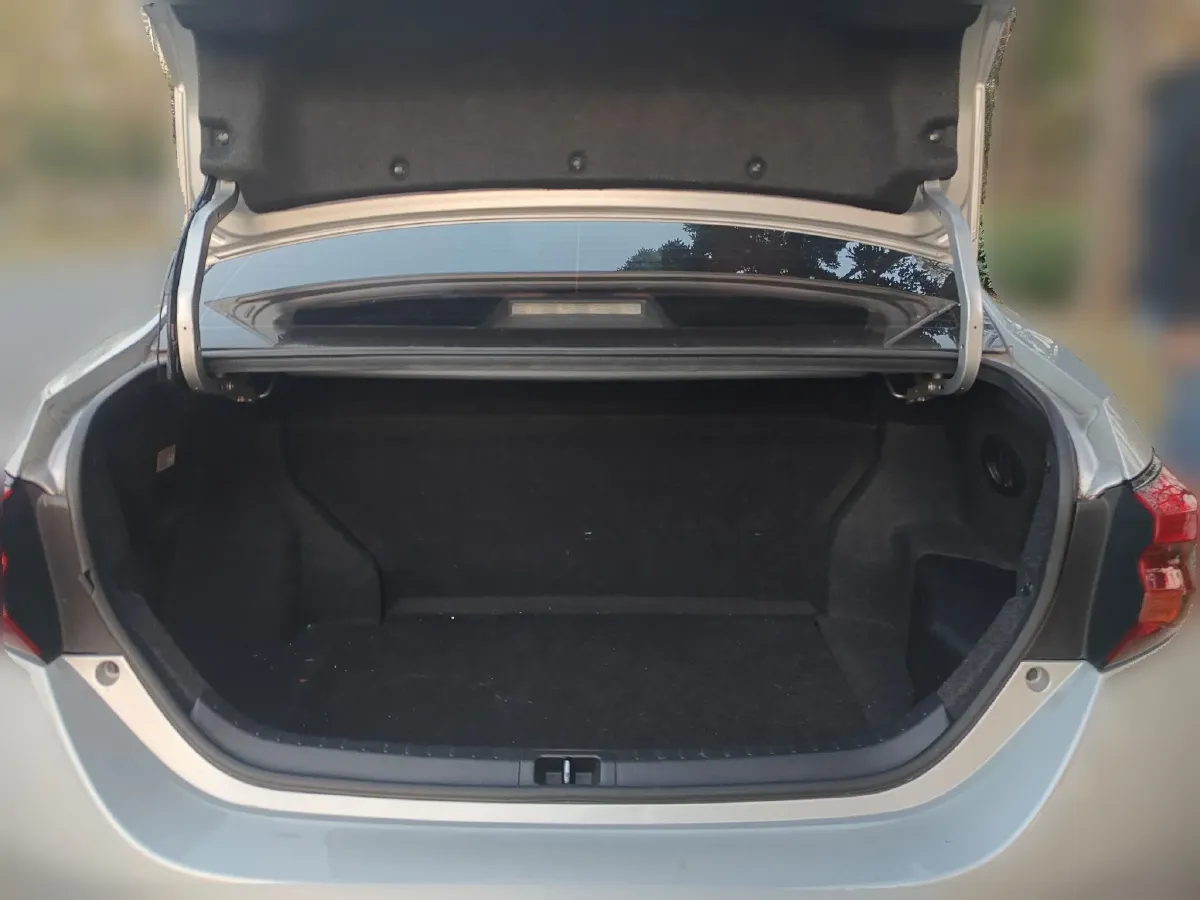 2019 Toyota Levin Hybird E+ 1.8L 99HP L4 E-CVT PHEV 10.5KWH,autocango,china used car exporter,china ev exporter,chinese used car exporter,chinese used ev exporter