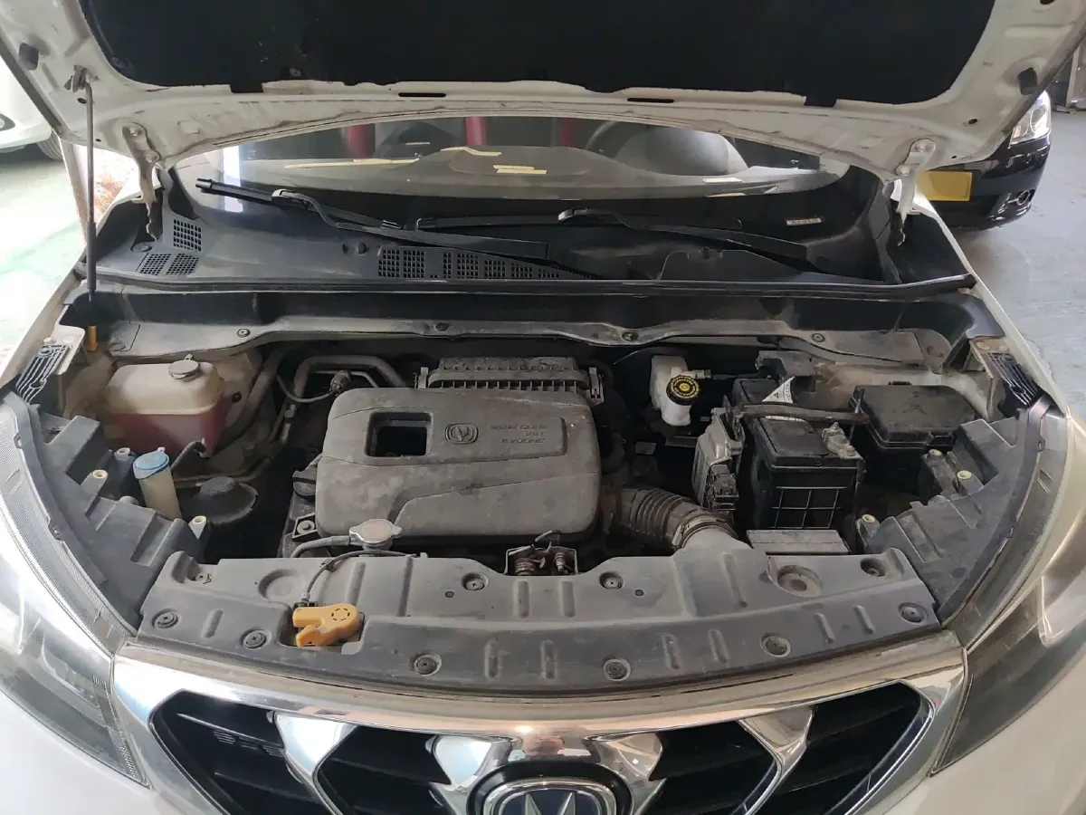 2016 ChangAn CS15 1.5L 107HP L4 5MT,autocango,china used car exporter,china ev exporter,chinese used car exporter,chinese used ev exporter