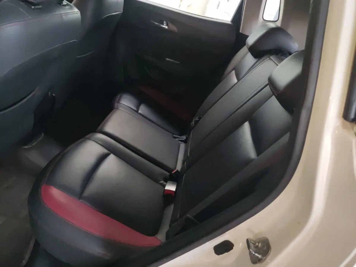 2016 ChangAn CS15 1.5L 107HP L4 5MT,autocango,china used car exporter,china ev exporter,chinese used car exporter,chinese used ev exporter