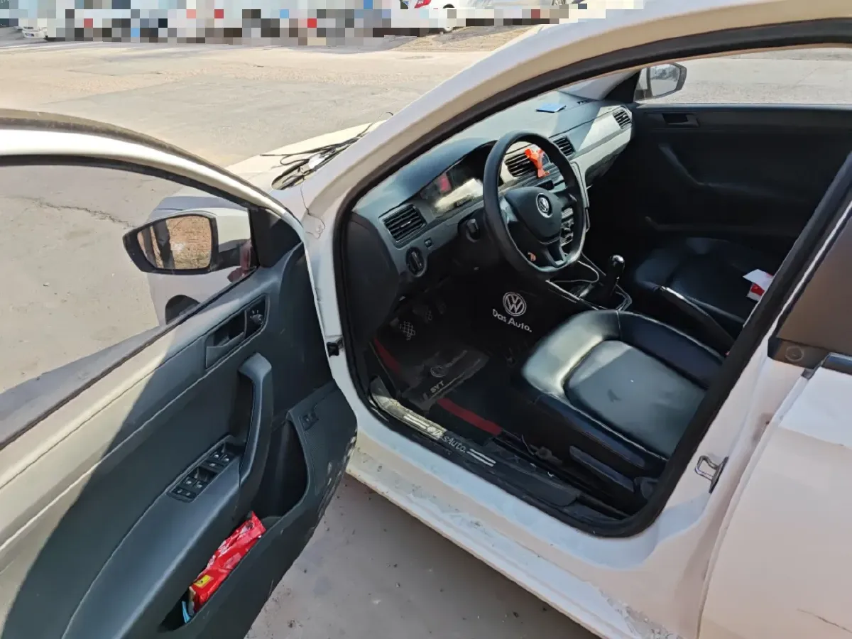 2021 Volkswagen Santana 1.5L 112HP L4 5MT,autocango,china used car exporter,china ev exporter,chinese used car exporter,chinese used ev exporter