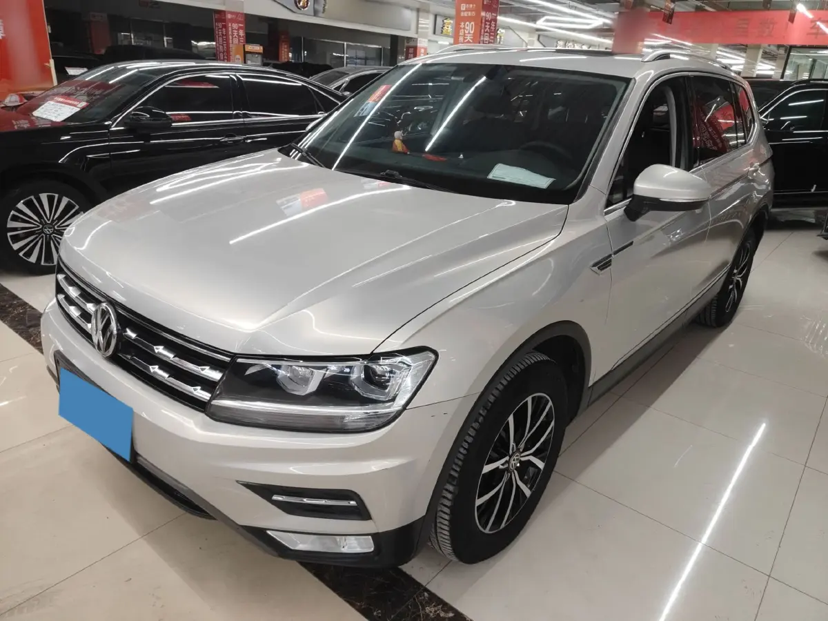 2017 Volkswagen Tiguan L 1.8T 180HP L4 7DCT