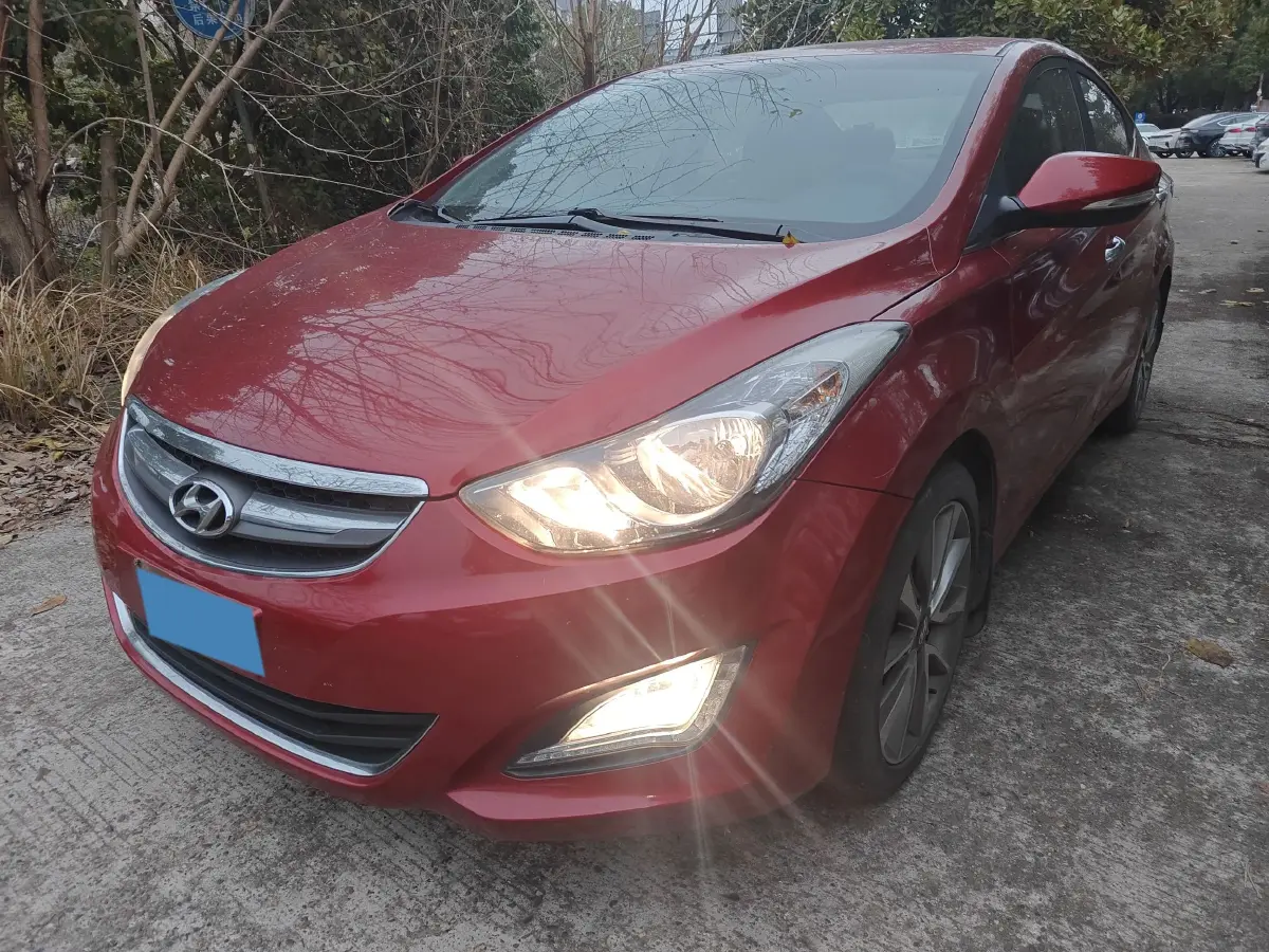 2015 Hyundai Elantra 1.6L 128HP L4 6AT