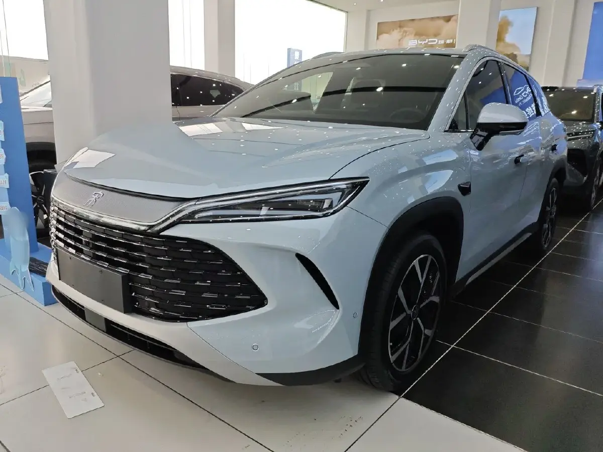 2025 BYD SongL DM-i 1.5L 101HP L4 E-CVT PHEV 26.6KWH