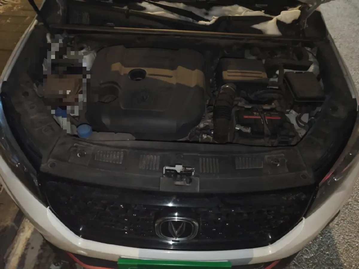 2021 ChangAn CS75 1.5T 178HP L4 7DCT,autocango,china used car exporter,china ev exporter,chinese used car exporter,chinese used ev exporter