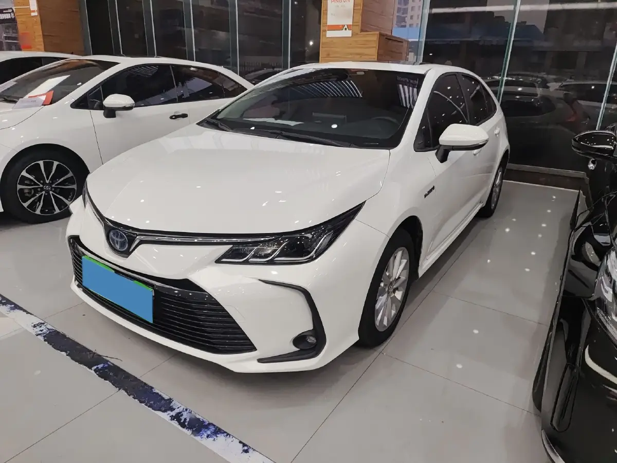 2021 Toyota Corolla 1.8L 98HP L4 E-CVT Hybrid