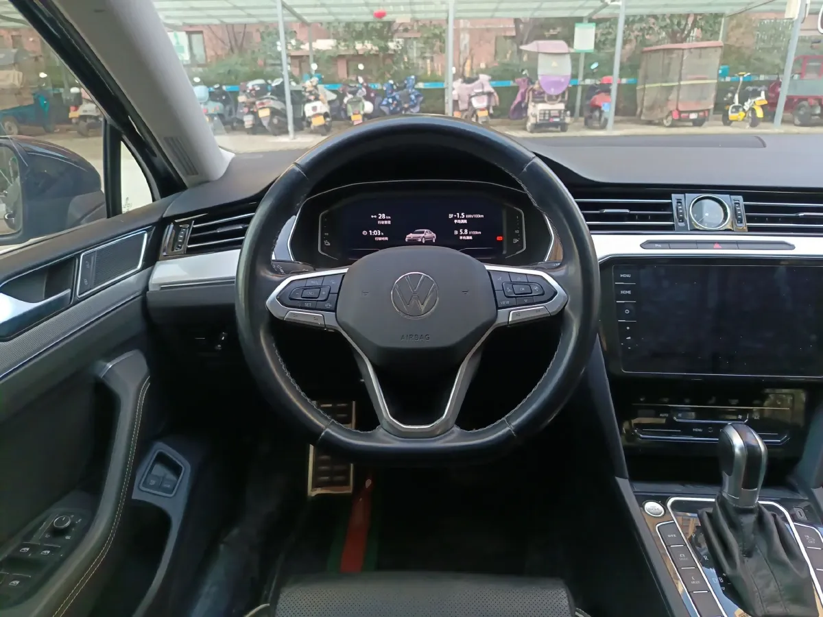 2022 Volkswagen Magotan GTE 1.4T 150HP L4 6DCT PHEV 13KWH,autocango,china used car exporter,china ev exporter,chinese used car exporter,chinese used ev exporter