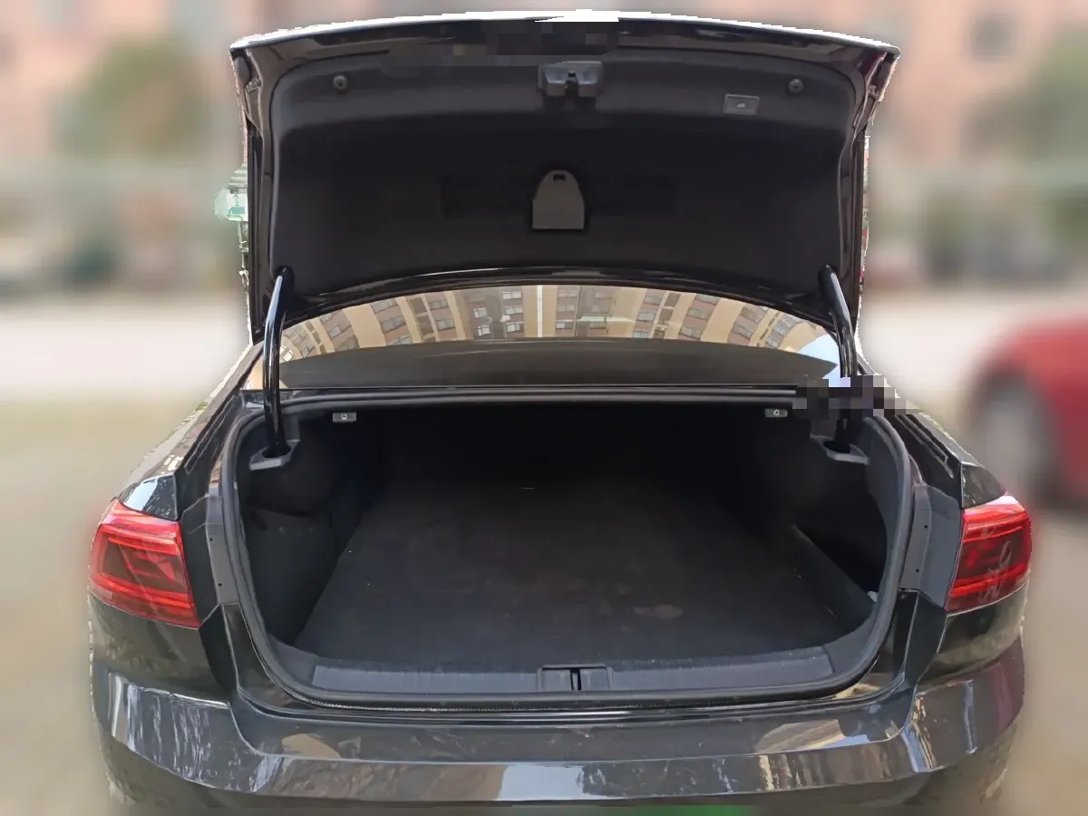 2022 Volkswagen Magotan GTE 1.4T 150HP L4 6DCT PHEV 13KWH,autocango,china used car exporter,china ev exporter,chinese used car exporter,chinese used ev exporter