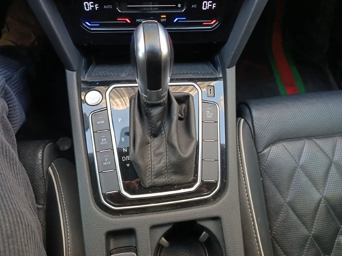 2022 Volkswagen Magotan GTE 1.4T 150HP L4 6DCT PHEV 13KWH,autocango,china used car exporter,china ev exporter,chinese used car exporter,chinese used ev exporter