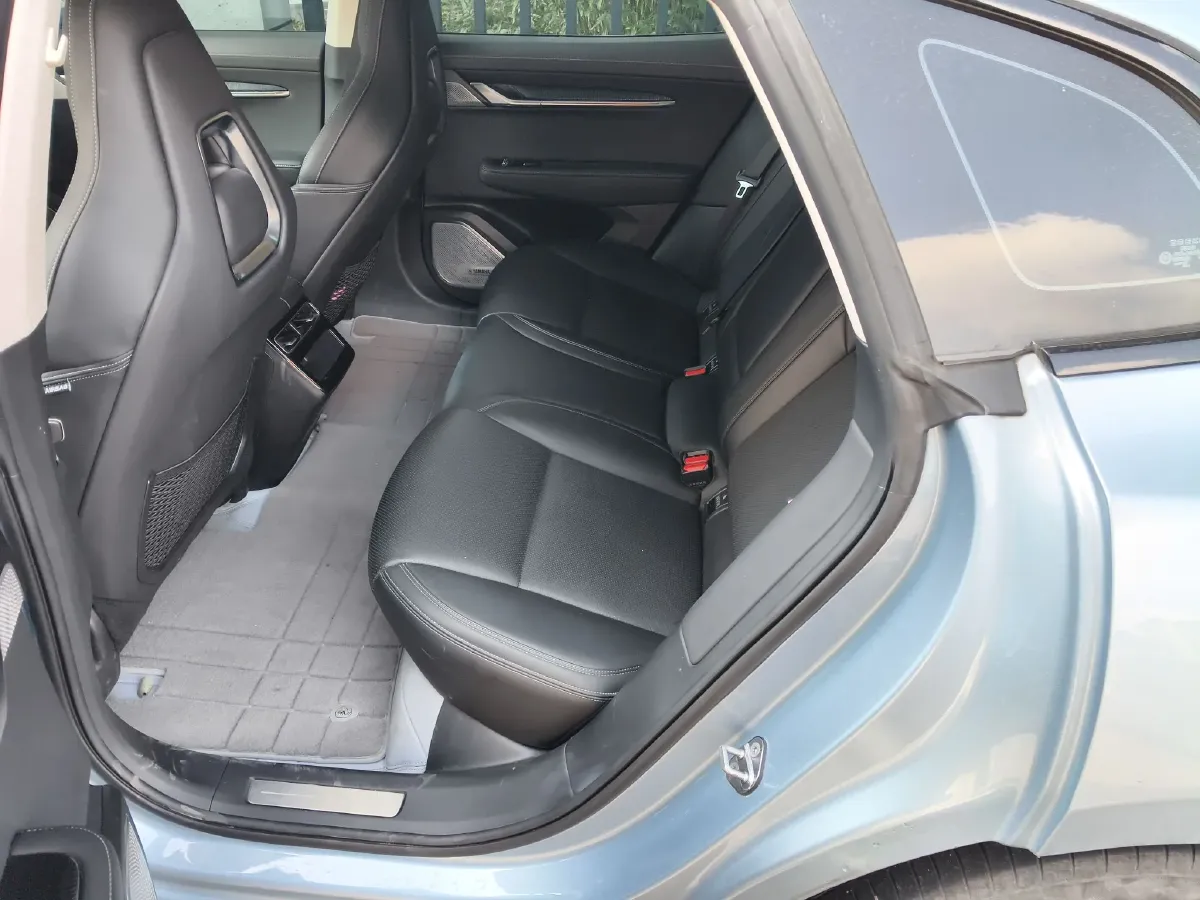 2022 Zeekr 001 BEV 86KWH,autocango,china used car exporter,china ev exporter,chinese used car exporter,chinese used ev exporter