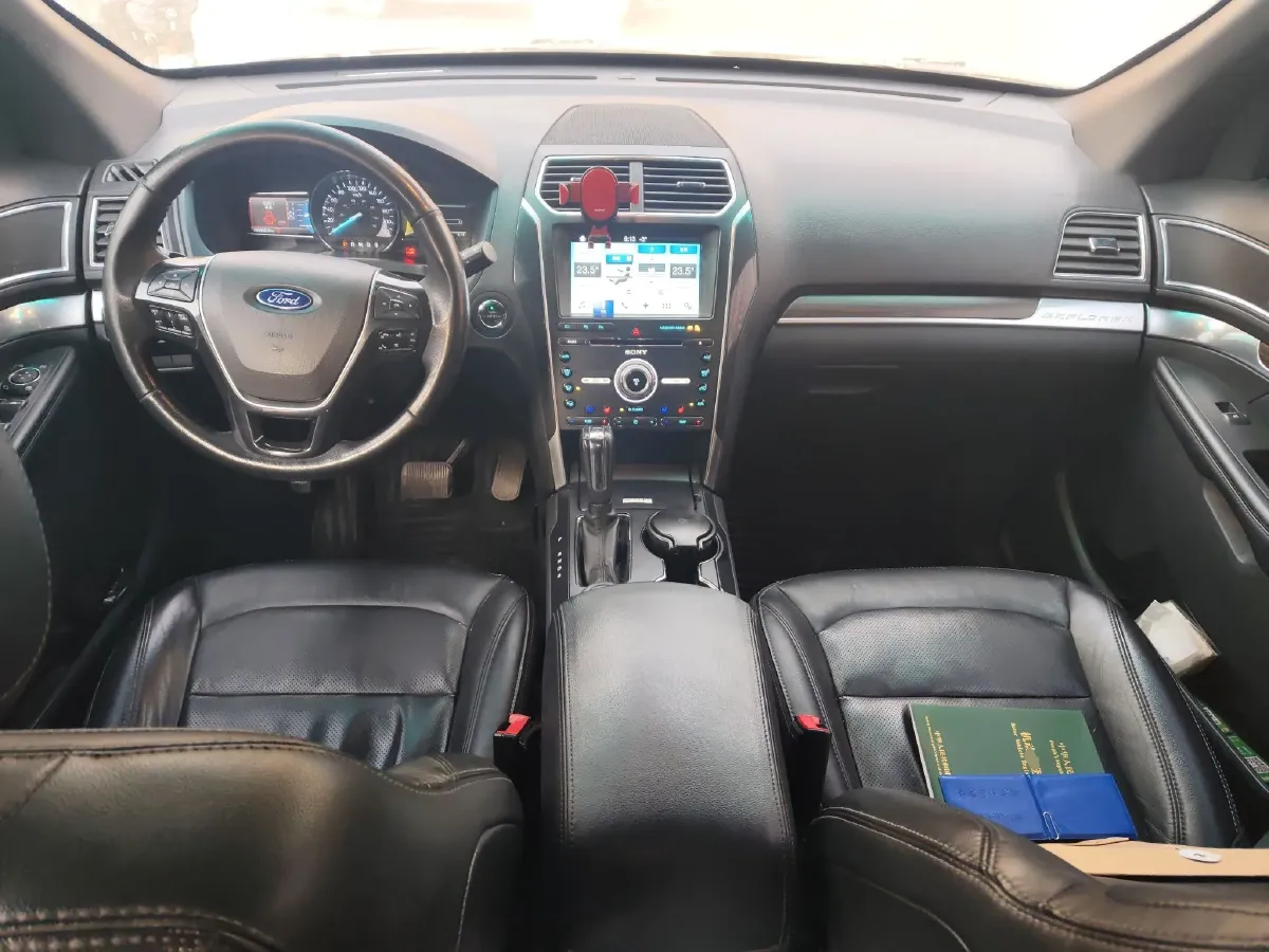 2017 Ford Explorer 2.3T 276HP L4 6AT,autocango,china used car exporter,china ev exporter,chinese used car exporter,chinese used ev exporter