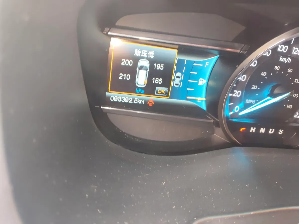 2017 Ford Explorer 2.3T 276HP L4 6AT,autocango,china used car exporter,china ev exporter,chinese used car exporter,chinese used ev exporter