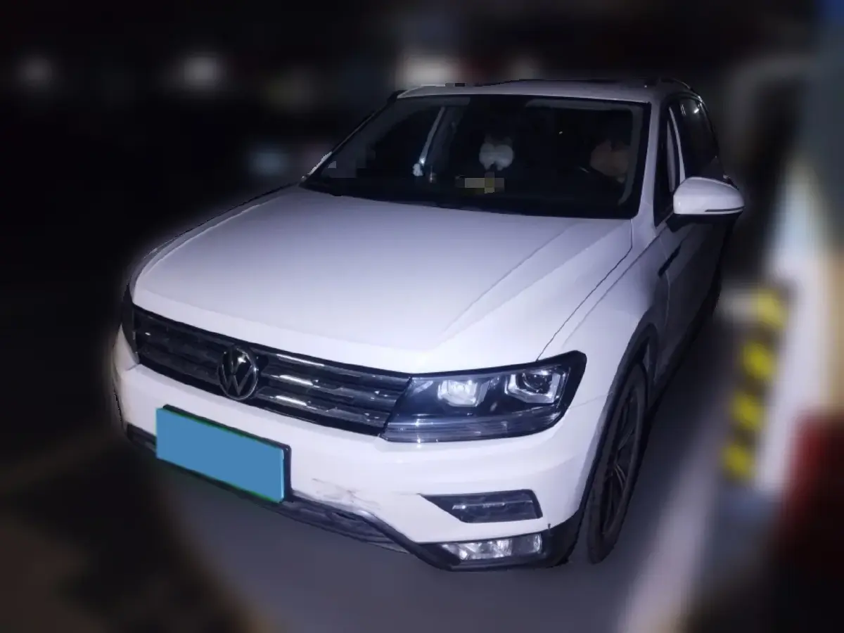2021 Volkswagen Tiguan L 2.0T 186HP L4 7DCT