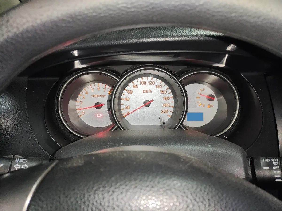 2010 Nissan Livina 1.6L 105HP L4 5MT,autocango,china used car exporter,china ev exporter,chinese used car exporter,chinese used ev exporter