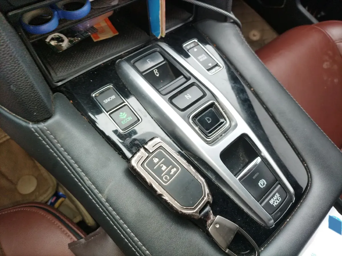 2017 Honda UR-V 2.0T 272HP L4 9AT,autocango,china used car exporter,china ev exporter,chinese used car exporter,chinese used ev exporter