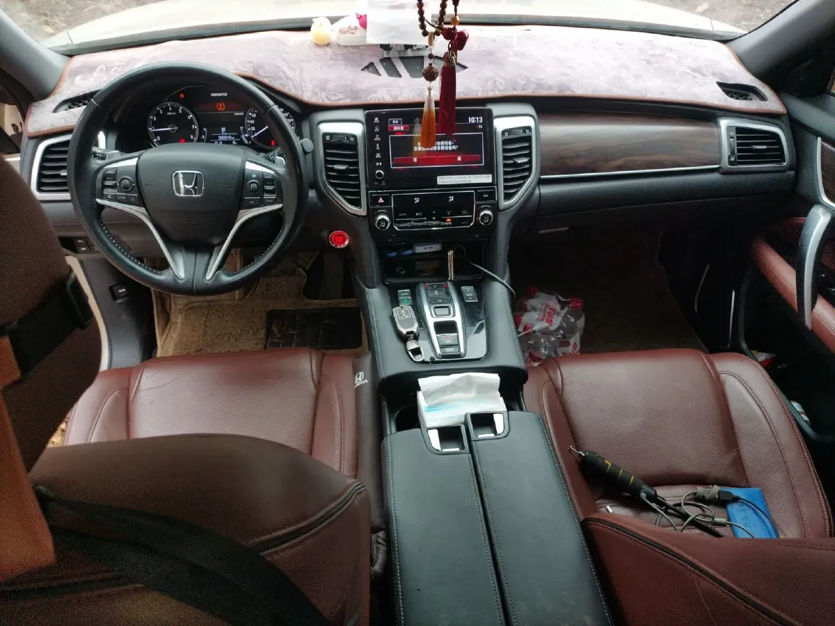 2017 Honda UR-V 2.0T 272HP L4 9AT,autocango,china used car exporter,china ev exporter,chinese used car exporter,chinese used ev exporter