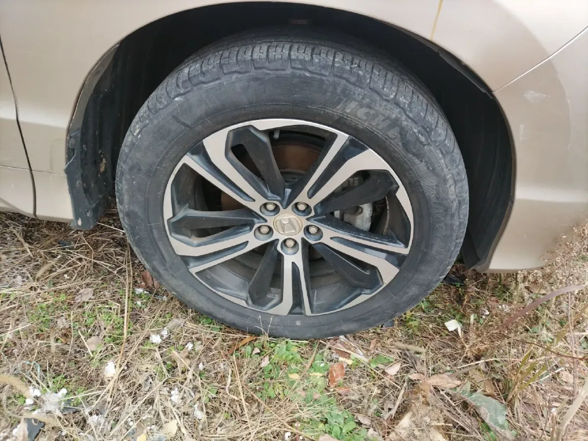 2017 Honda UR-V 2.0T 272HP L4 9AT,autocango,china used car exporter,china ev exporter,chinese used car exporter,chinese used ev exporter