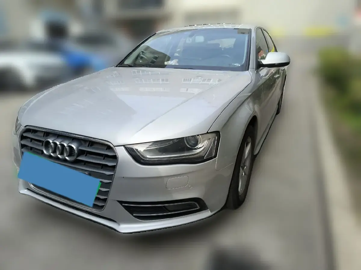 2013 Audi A4L 2.0T 180HP L4 CVT