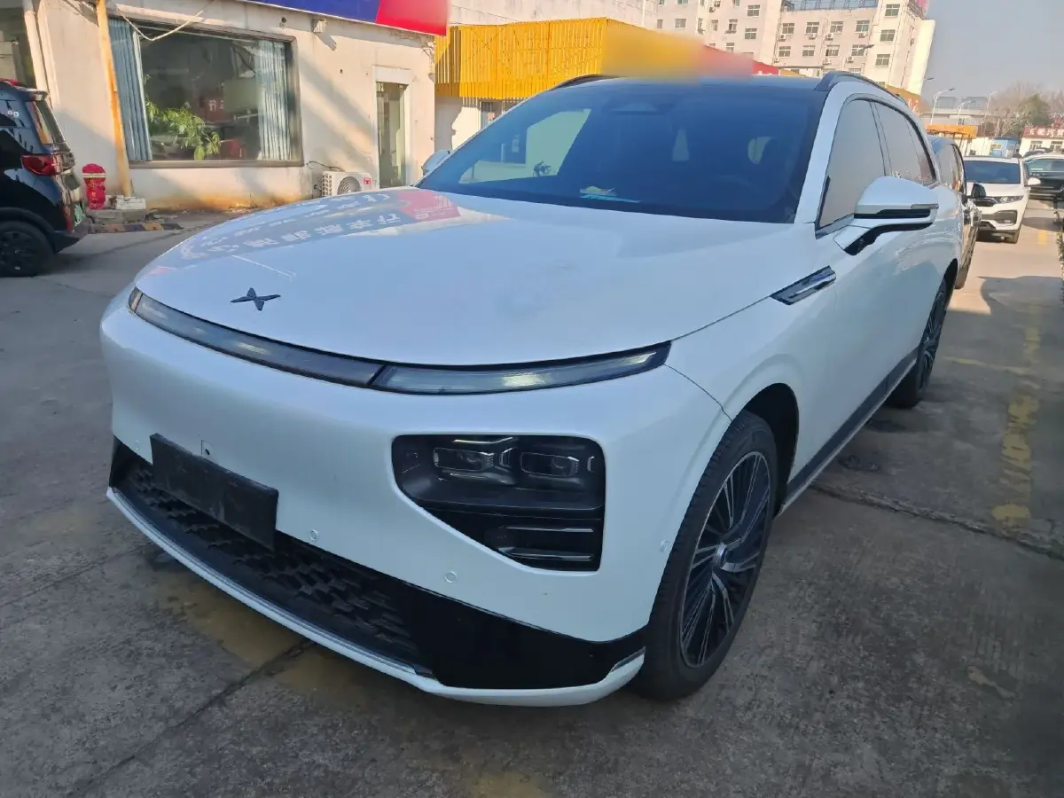 2022 Xpeng G9 BEV 98KWH