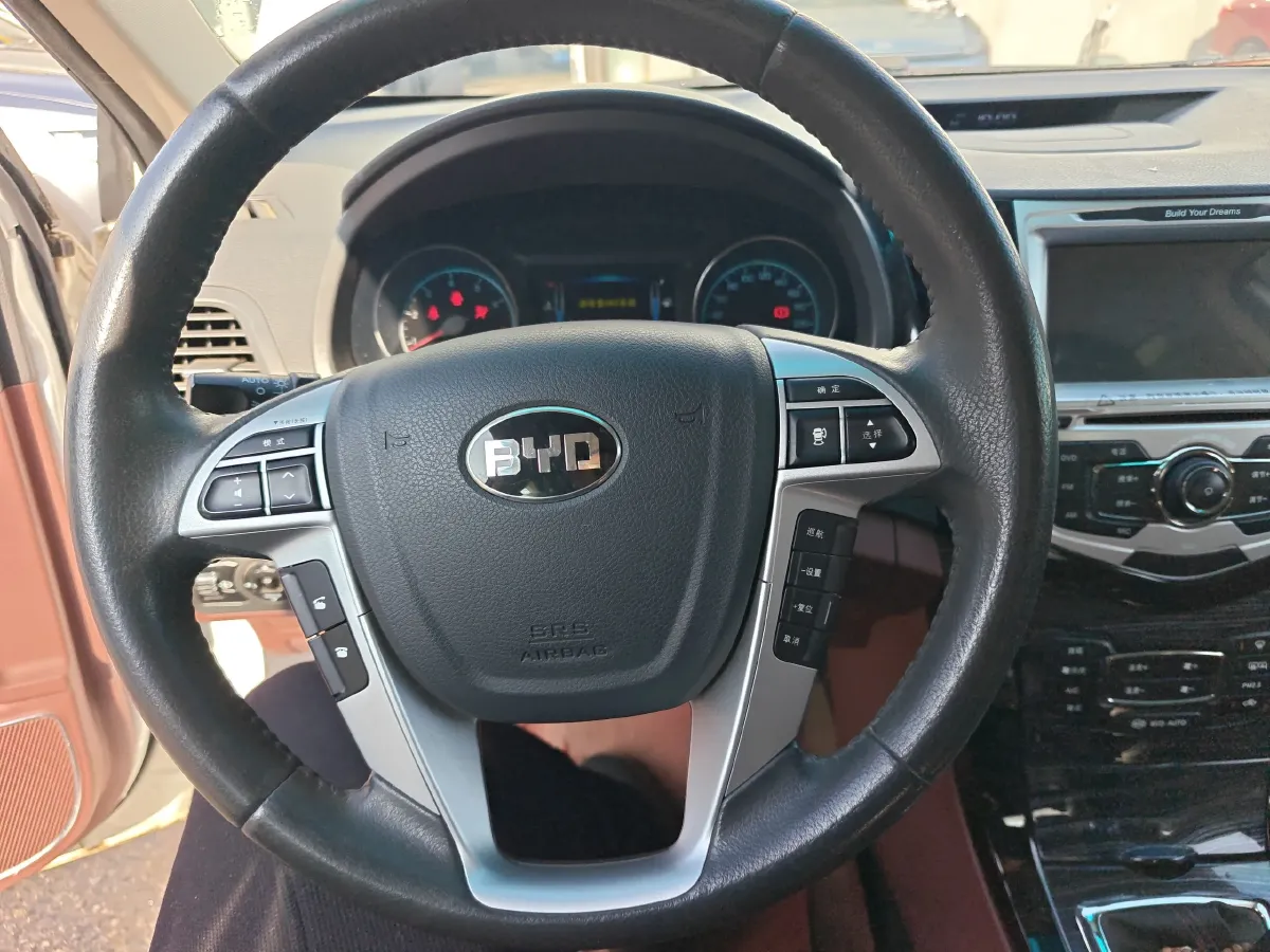 2015 BYD SuRui 1.5L 109HP L4 5MT,autocango,china used car exporter,china ev exporter,chinese used car exporter,chinese used ev exporter