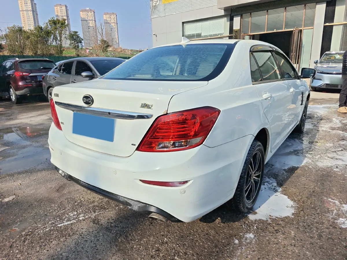 2015 BYD SuRui 1.5L 109HP L4 5MT,autocango,china used car exporter,china ev exporter,chinese used car exporter,chinese used ev exporter