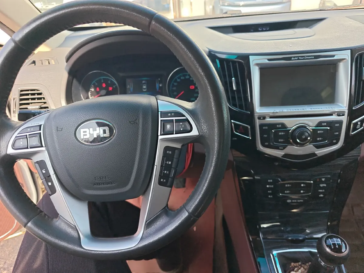 2015 BYD SuRui 1.5L 109HP L4 5MT,autocango,china used car exporter,china ev exporter,chinese used car exporter,chinese used ev exporter