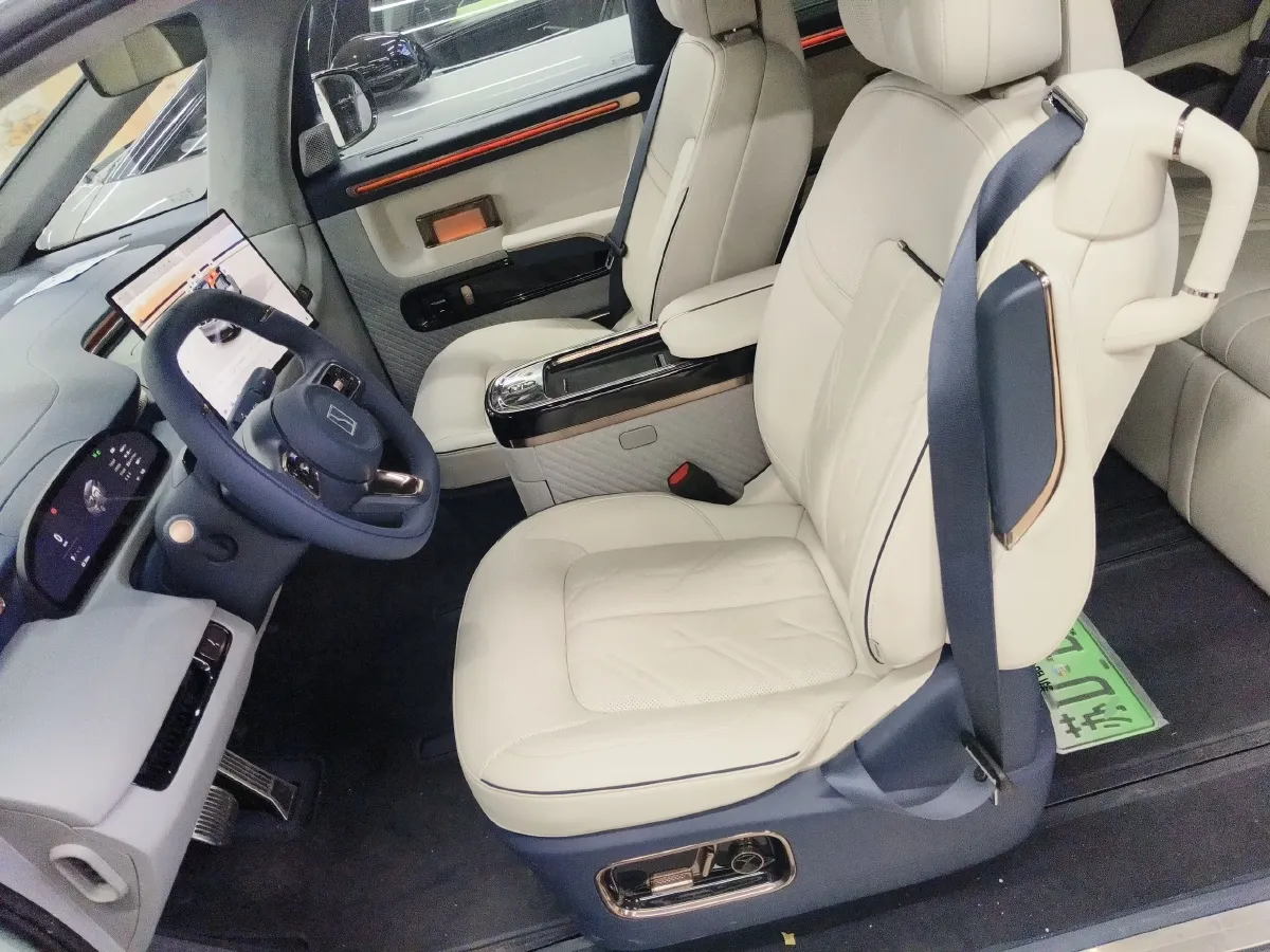 2025 Zeekr MIX BEV 102KWH,autocango,china used car exporter,china ev exporter,chinese used car exporter,chinese used ev exporter