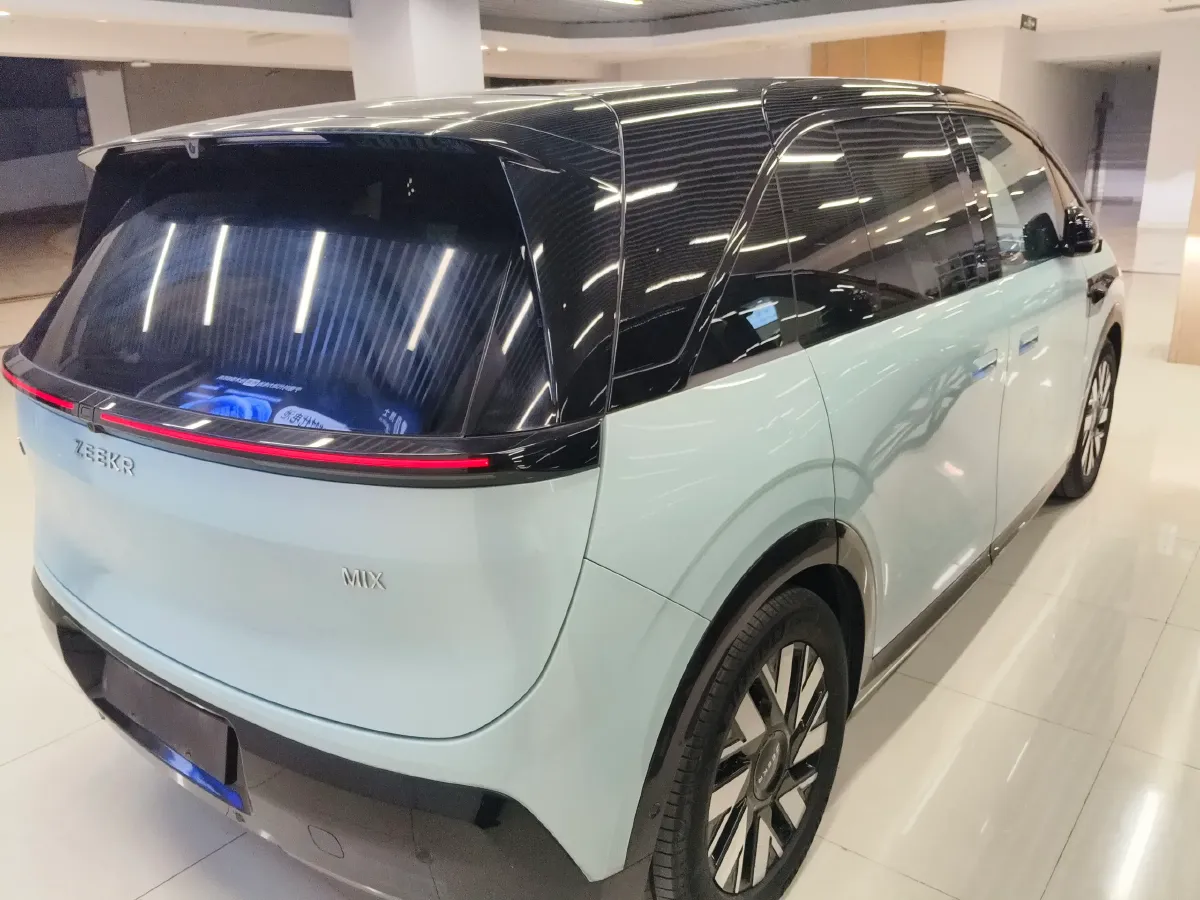 2025 Zeekr MIX BEV 102KWH,autocango,china used car exporter,china ev exporter,chinese used car exporter,chinese used ev exporter