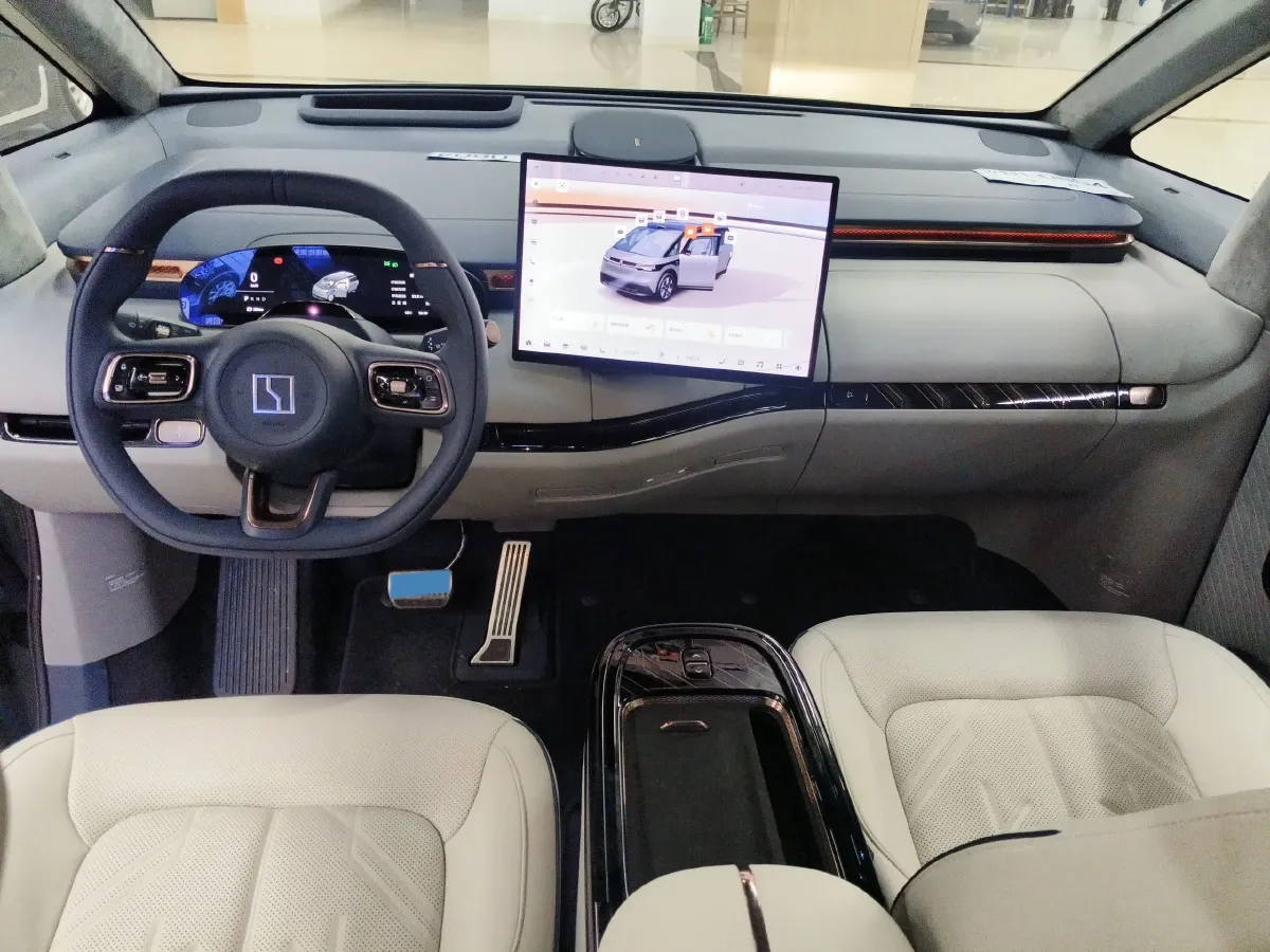 2025 Zeekr MIX BEV 102KWH,autocango,china used car exporter,china ev exporter,chinese used car exporter,chinese used ev exporter