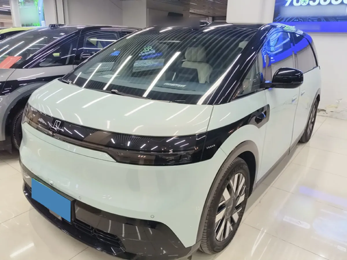 2025 Zeekr MIX BEV 102KWH,autocango,china used car exporter,china ev exporter,chinese used car exporter,chinese used ev exporter