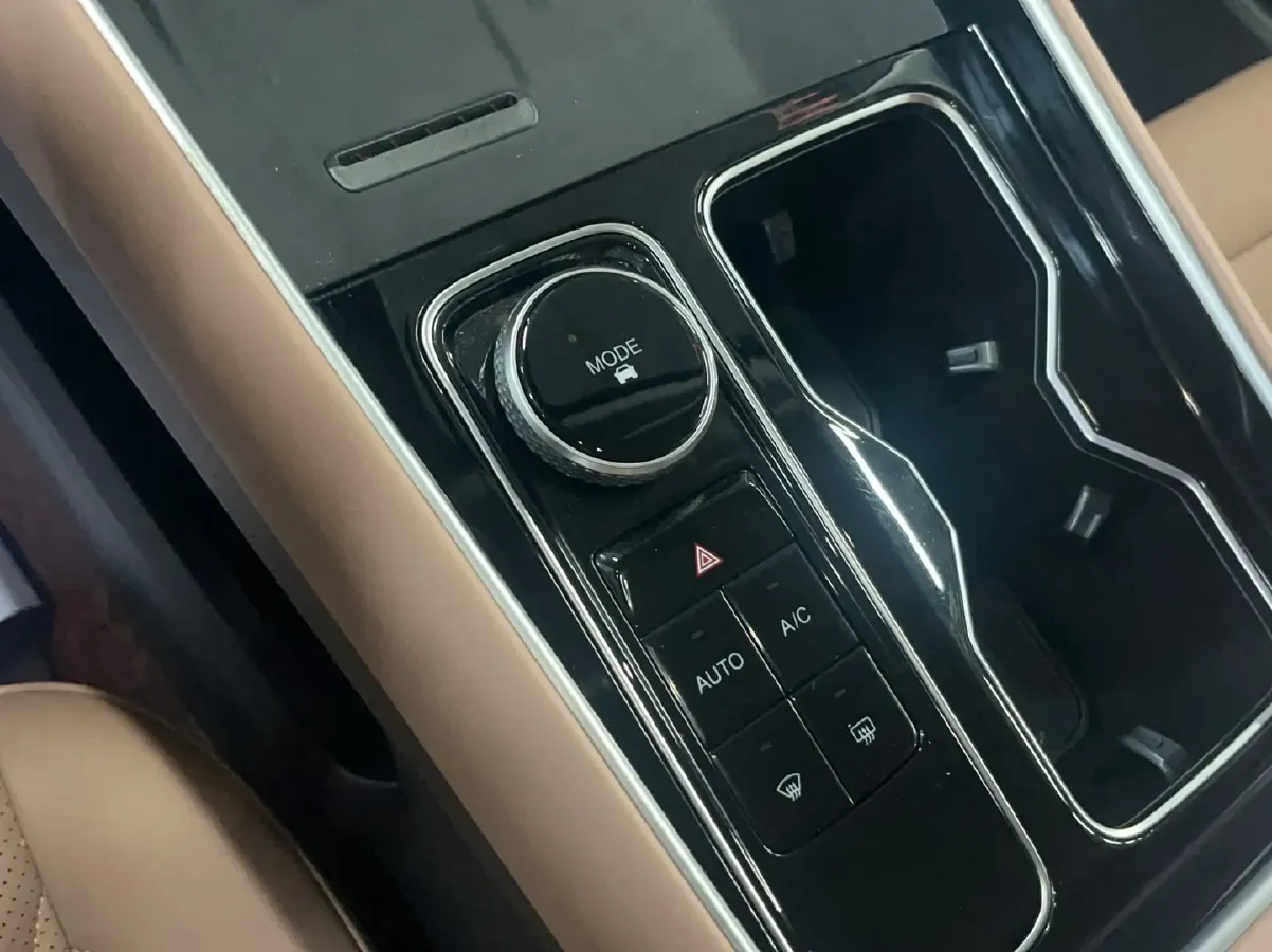 2024 Chery Tiggo8L 2.0T 254HP L4 8AT,autocango,china used car exporter,china ev exporter,chinese used car exporter,chinese used ev exporter