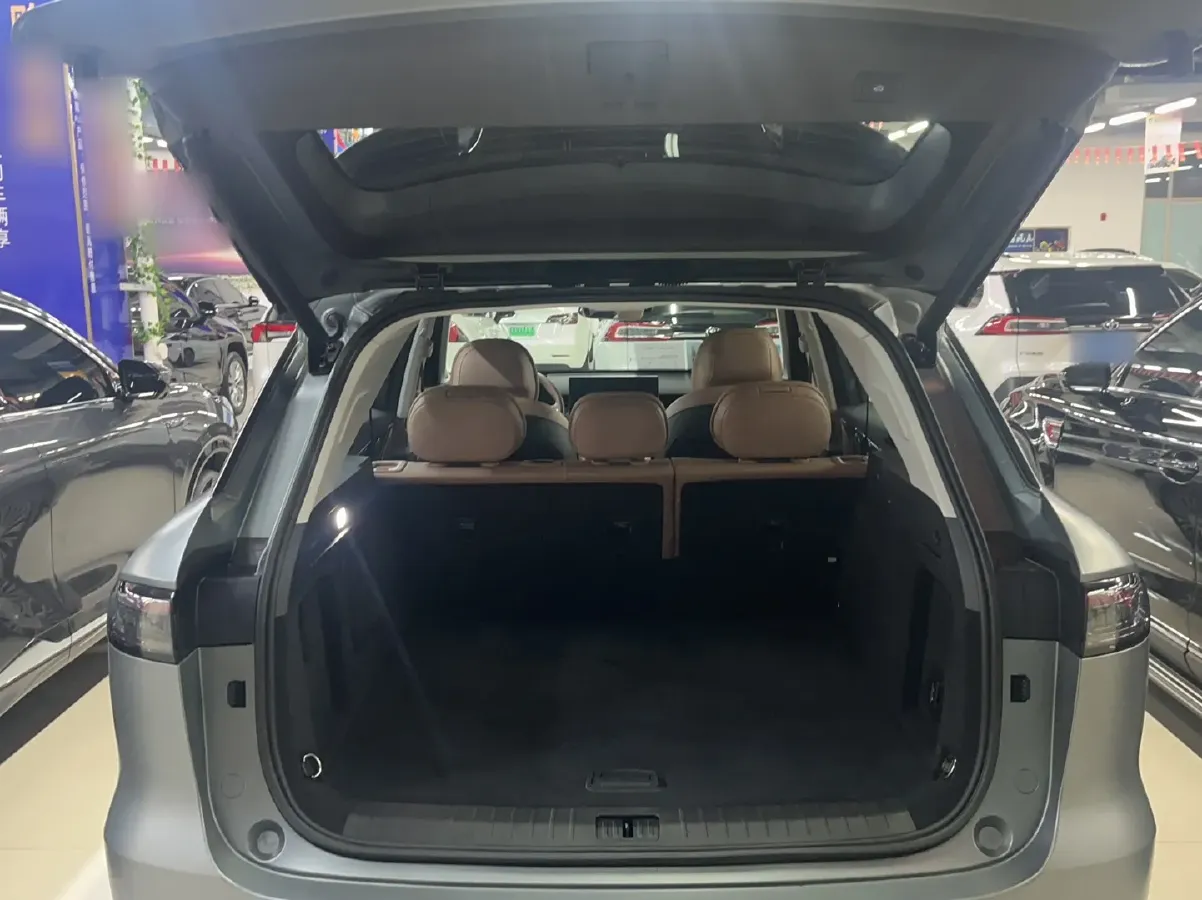 2024 Chery Tiggo8L 2.0T 254HP L4 8AT,autocango,china used car exporter,china ev exporter,chinese used car exporter,chinese used ev exporter